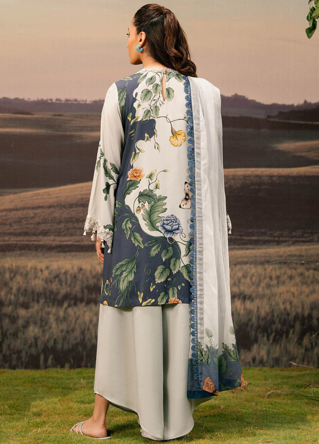 M Basic by Maria B Embroidered Arabic Lawn Suits Unstitched 3 Piece MB25PF MB-07 B - Summer Collection