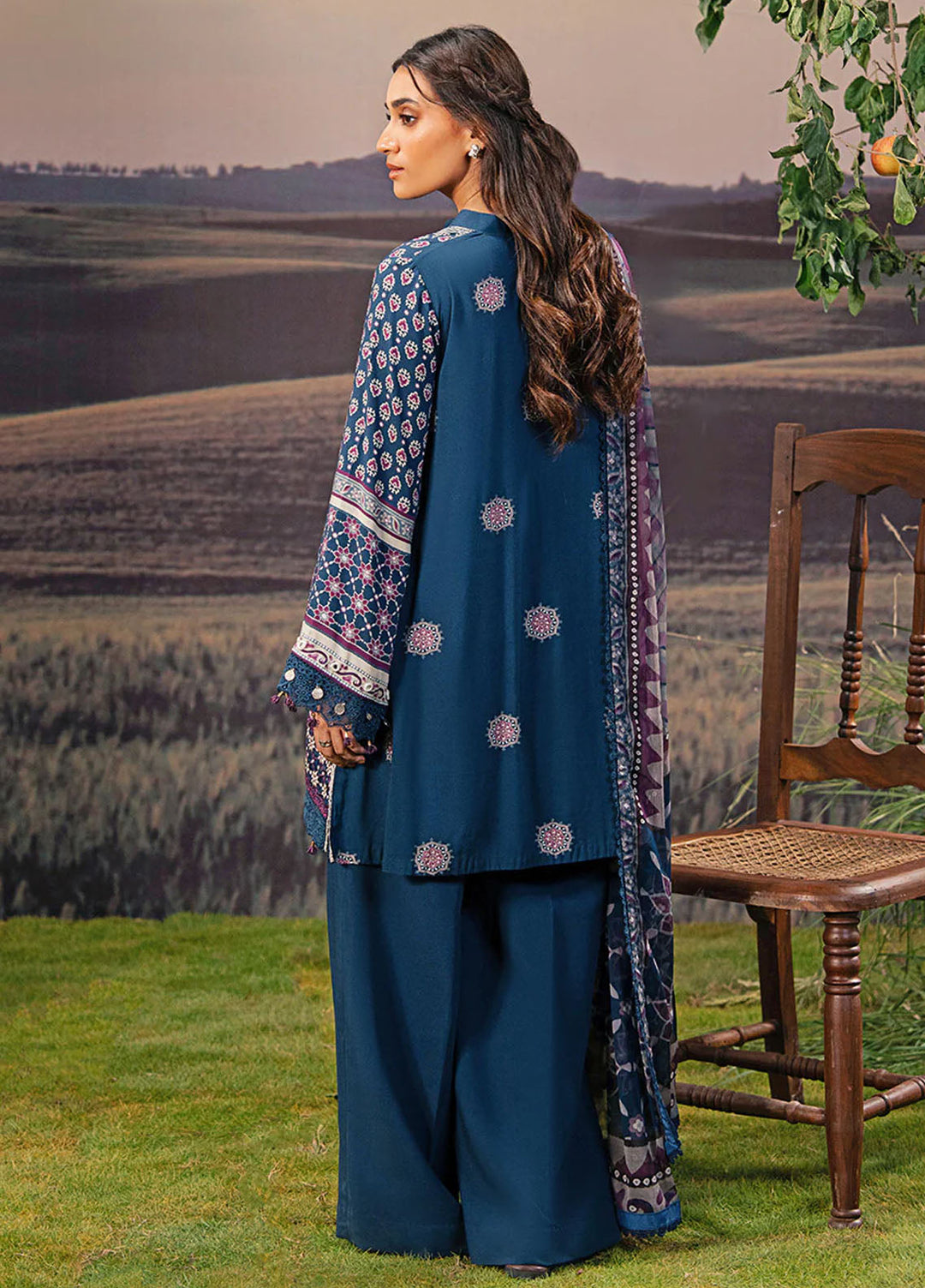 M Basic by Maria B Embroidered Arabic Lawn Suits Unstitched 3 Piece MB25PF MB-09 B - Summer Collection
