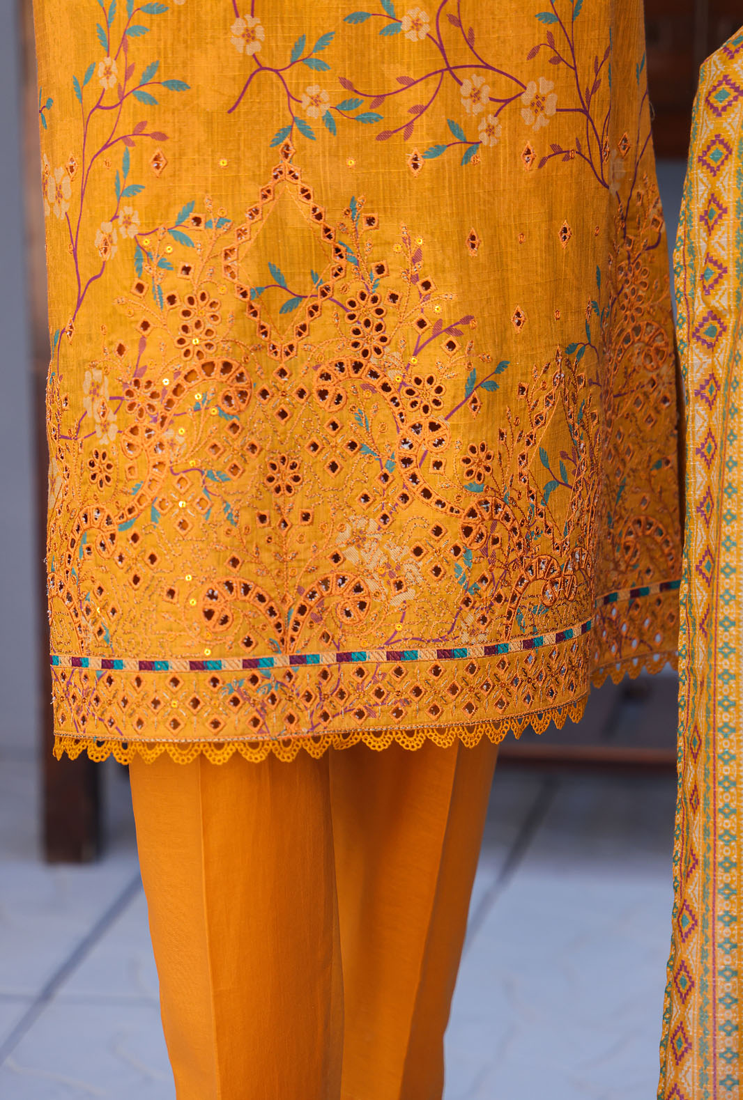 Mehak By Hz Textiles Cross Slub Unstitched Embroidered 3 Piece Suit  MCE-3045 - Summer Collection