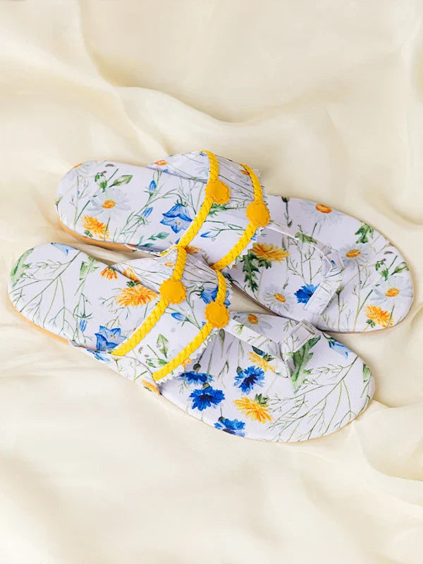 Maa aur Mai by TJK Designs Printed Footwear Chaman Kholapuri - Casual Collection