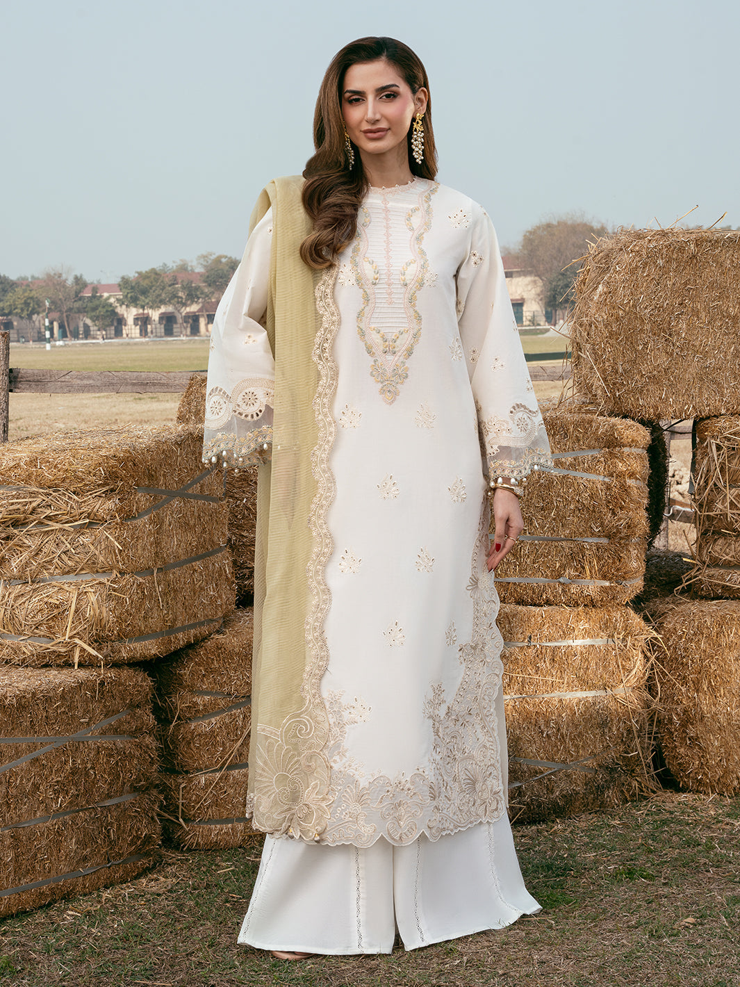 Mahveen by Izel Unstitched Embroidered Lawn 3 Piece Suit Mahrukh - Eid Collection