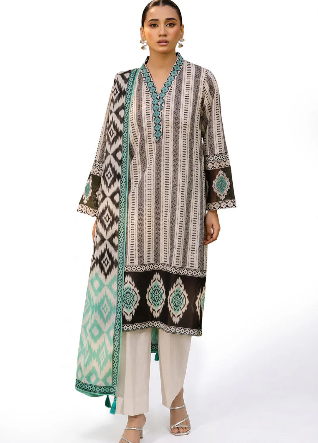 Mitti ki Khusboo by Gul Ahmed Unstitched Embroidered Lawn 3 Piece Suit GA26UMK CL-52614 - Summer Collection