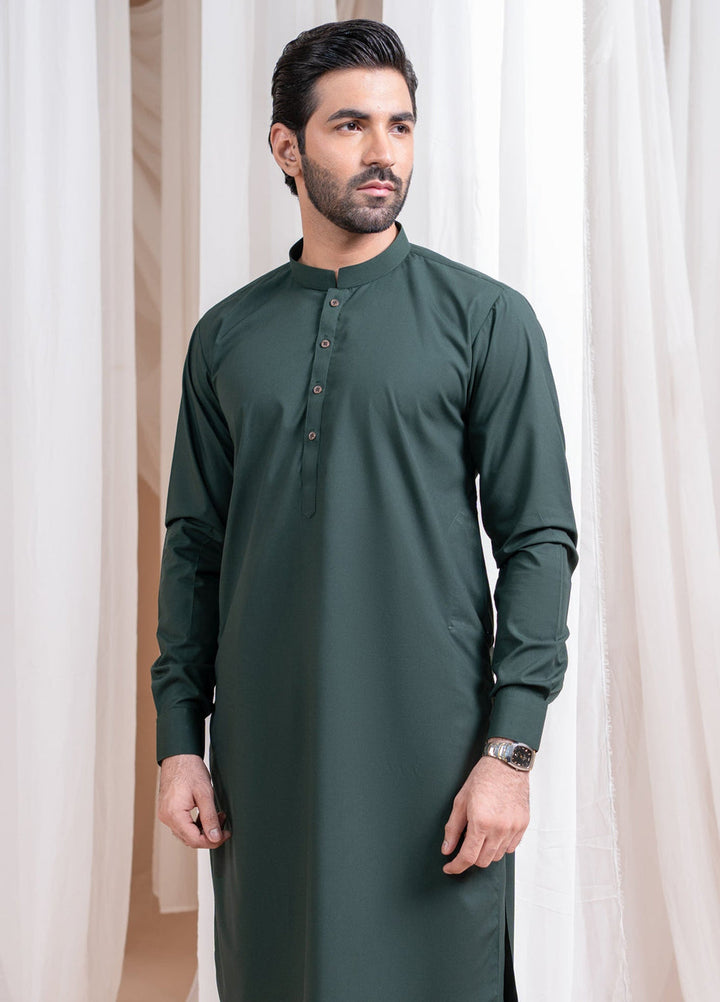 Muraqsh Ready To Wear Solids Cotton Men Bottle Green Luxury Blended Kurta Shalwar MUR-BGLBK - Summer Collection