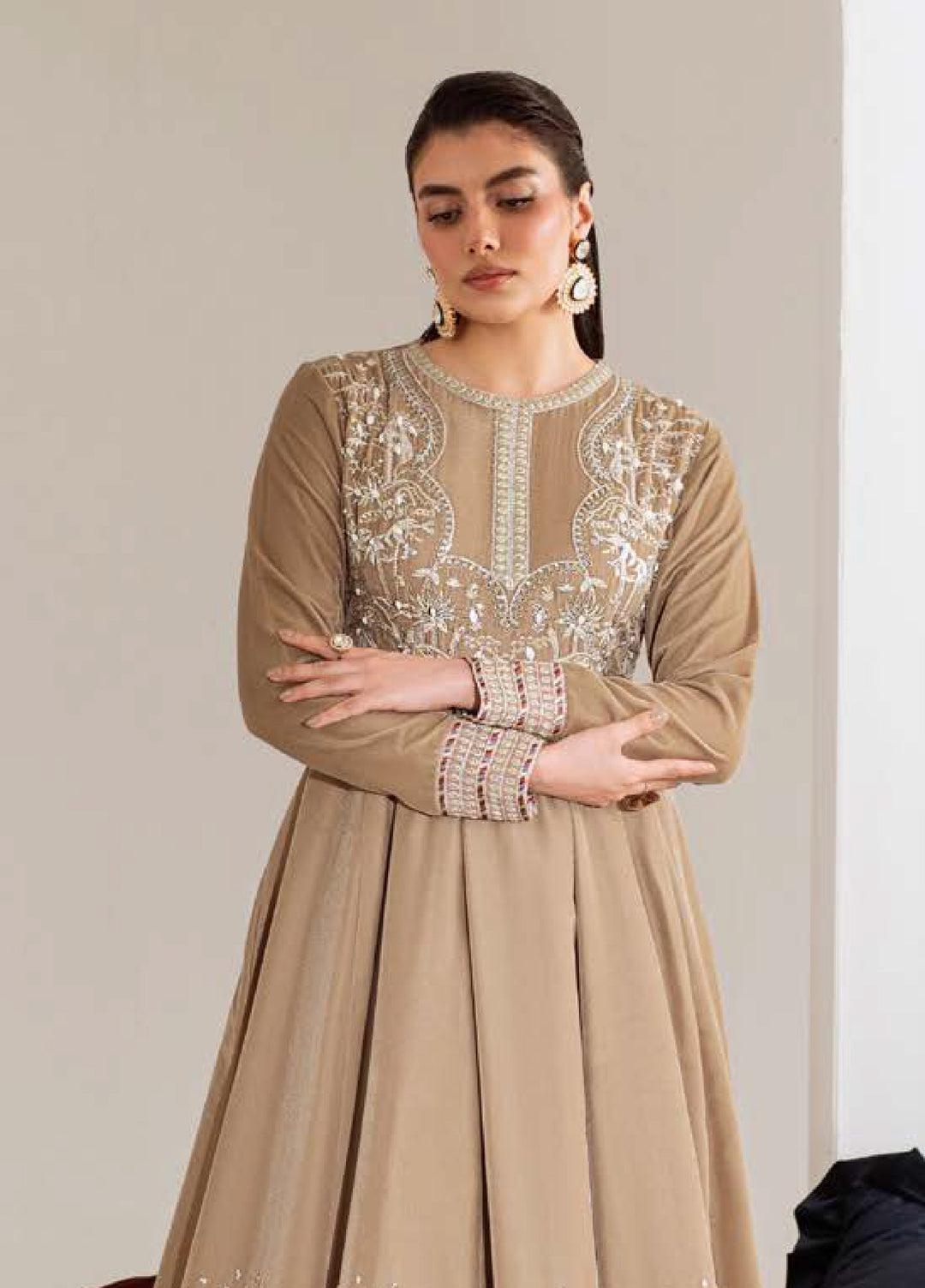 Maya by Nureh Unstitched Velvet Embroidered 3 Piece Suits NU25MV NW-108 - Festive Collection