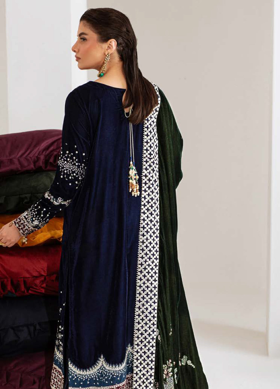 Maya by Nureh Unstitched Velvet Embroidered 3 Piece Suits NU25MV NW-109 - Festive Collection