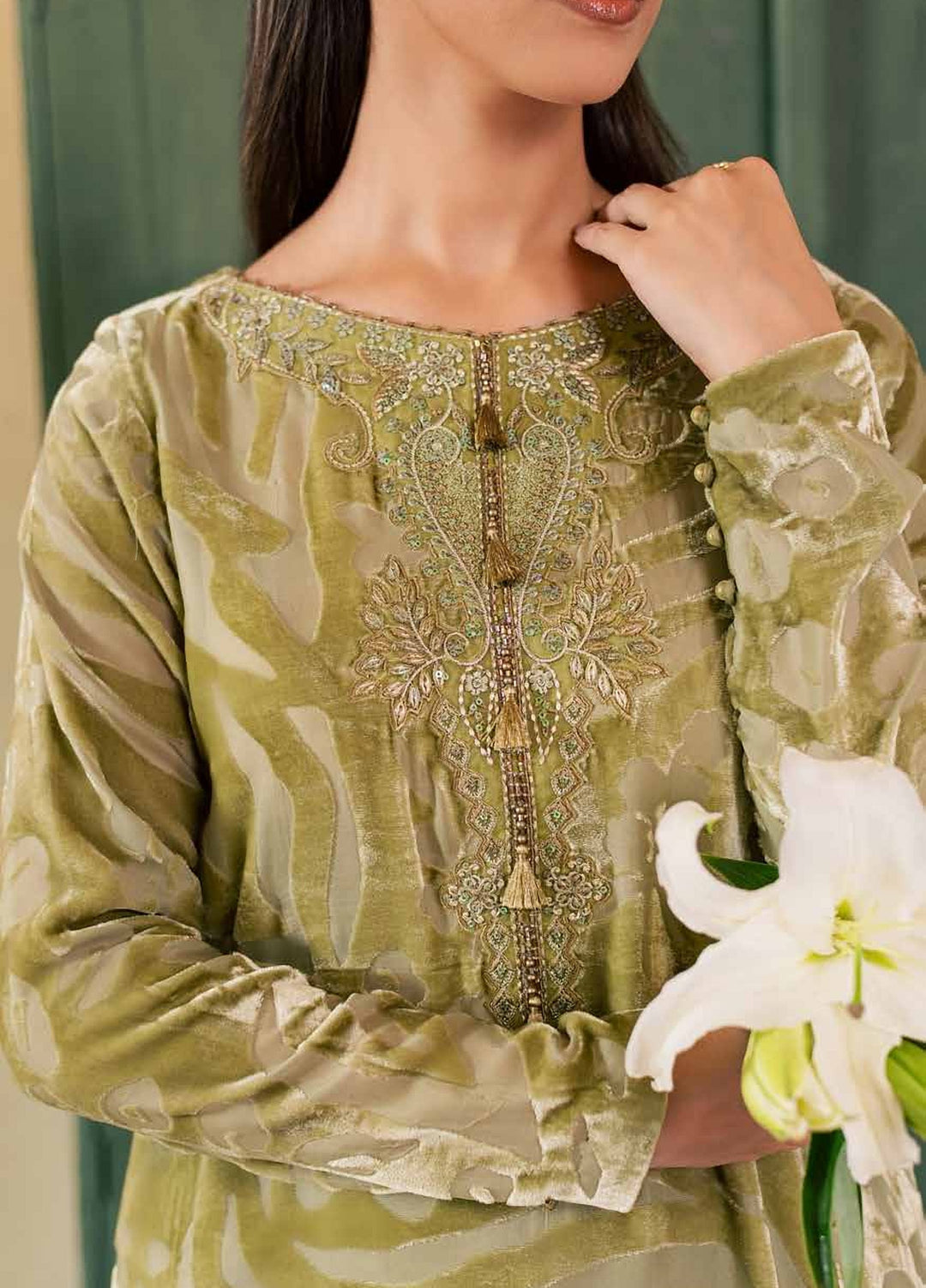 Ballerina by Nureh Unstitched Embroidered Velvet 2 Piece Suit NU26UVB Ballerina NU2-229 - Festive Collection