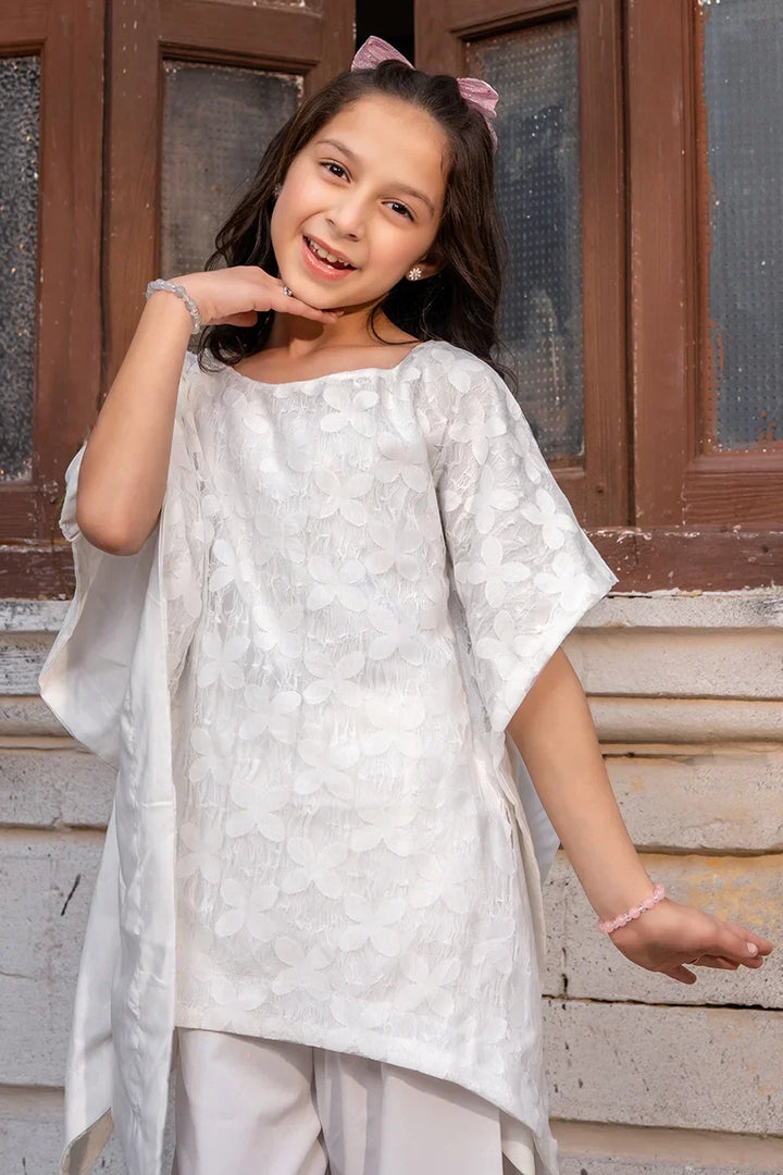 Dhaga Kids Pret Embroidred Lace Net 2 Piece Zehra Cape Set SS25DSE005 - Summer Collection