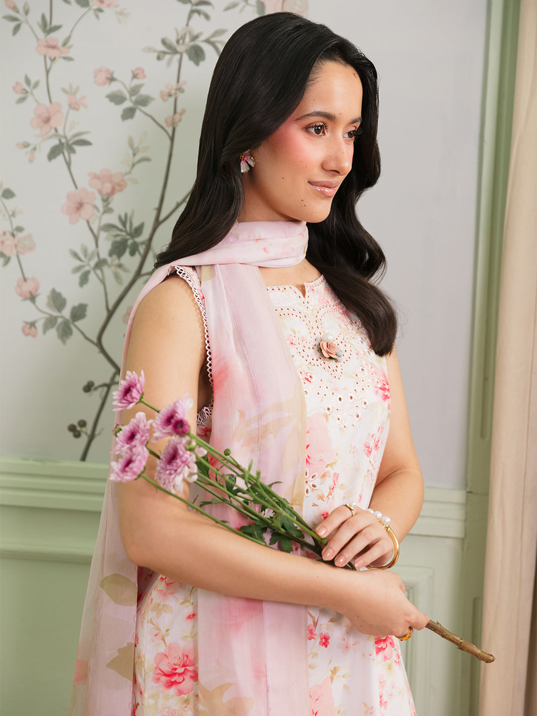 The Meetup by Yards Unstitched Embroidered Lawn 3 Piece Suit One More Moment Casual Collection