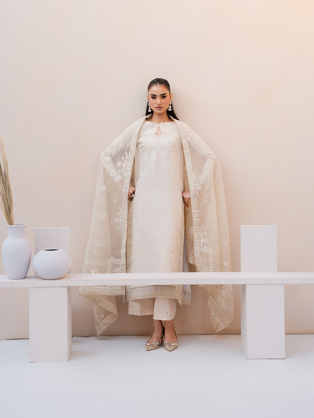 Le Tresor by Izel Pret Embroidered Velvet 3 Piece Suit Orsine - Festive Collection