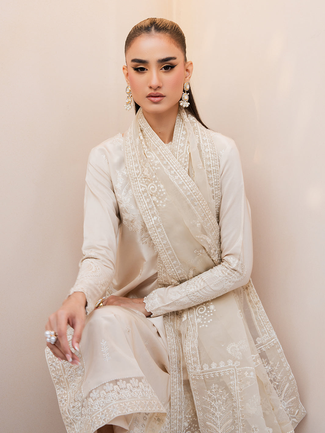 Le Tresor by Izel Pret Embroidered Velvet 3 Piece Suit Orsine - Festive Collection