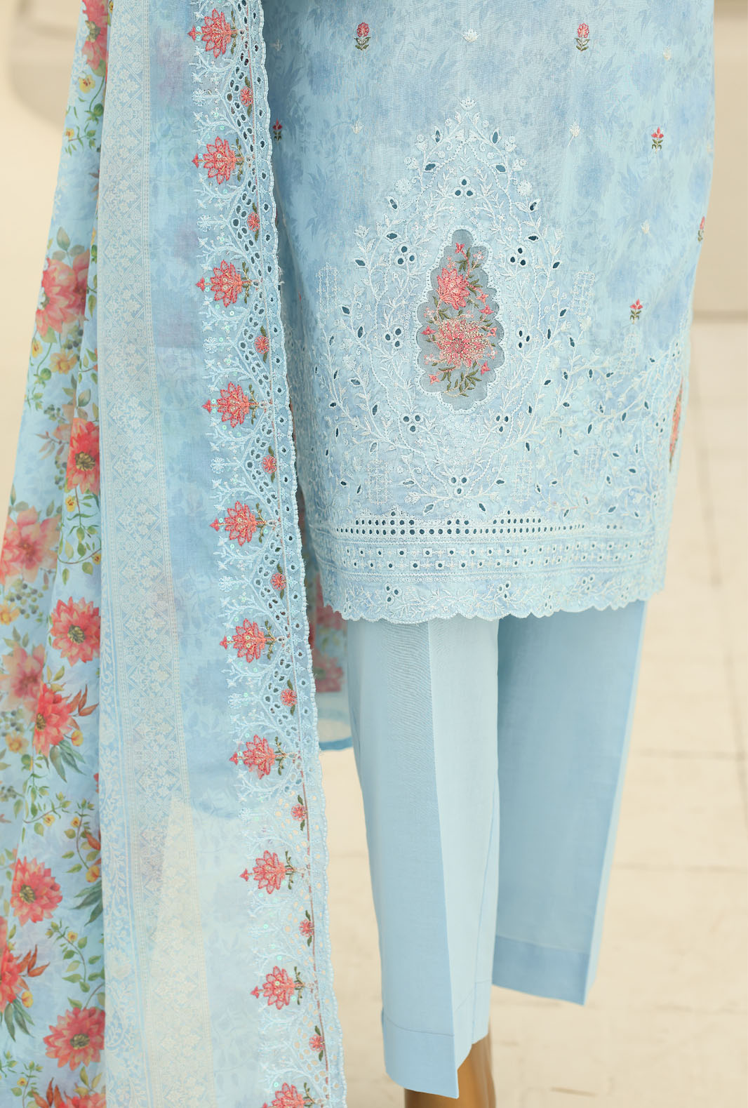 Premium Signature by HZ Textiles Unstitched Embroidered Lawn 3 Piece Suit PSE-1235 Festive Collection