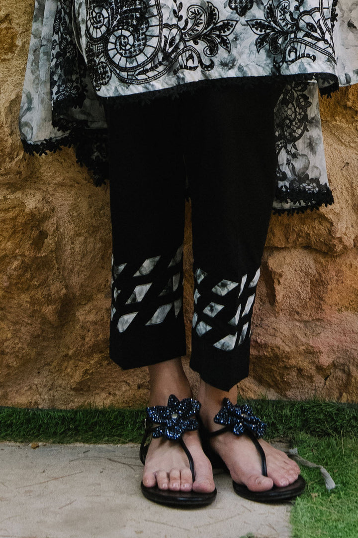 Mitti ki Khusboo by Gul Ahmed Unstitched Embroidered Lawn 3 Piece Suit GA26UMK PR-62002 - Summer Collection