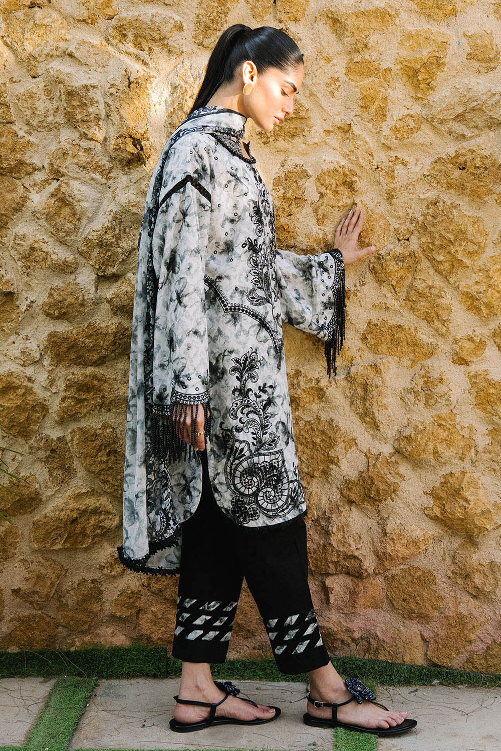 Mitti ki Khusboo by Gul Ahmed Unstitched Embroidered Lawn 3 Piece Suit GA26UMK PR-62002 - Summer Collection