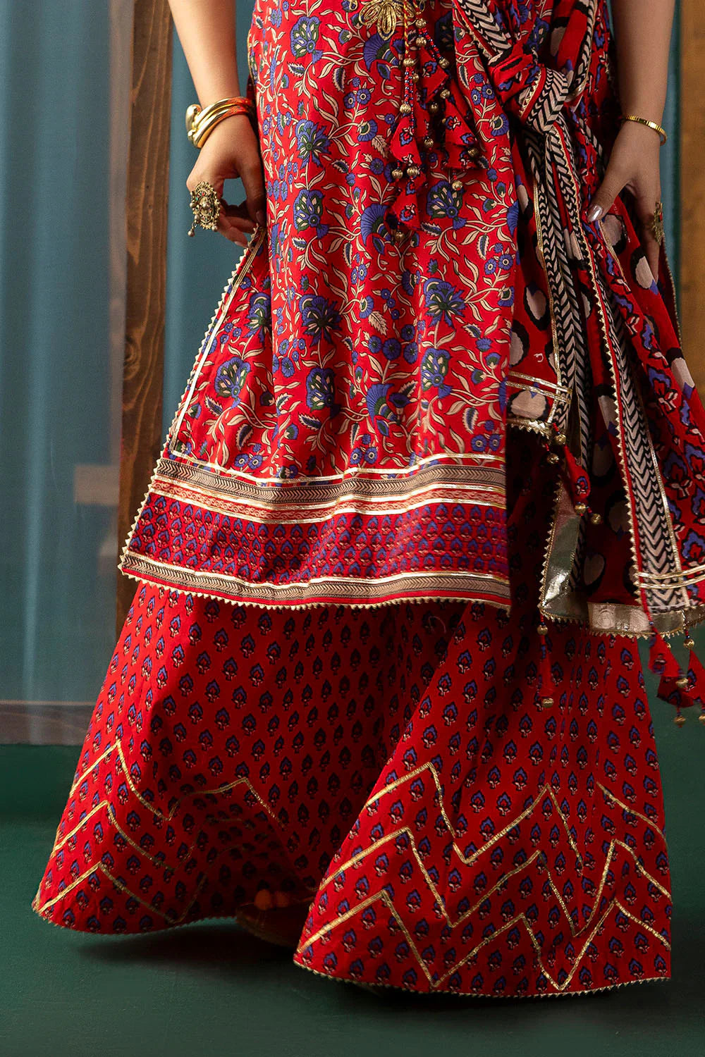 Heritage by Gul Ahmed Unstitched Embroidered Lawn 3 Piece Suit GA26UFH CL-62040 - Summer Collection