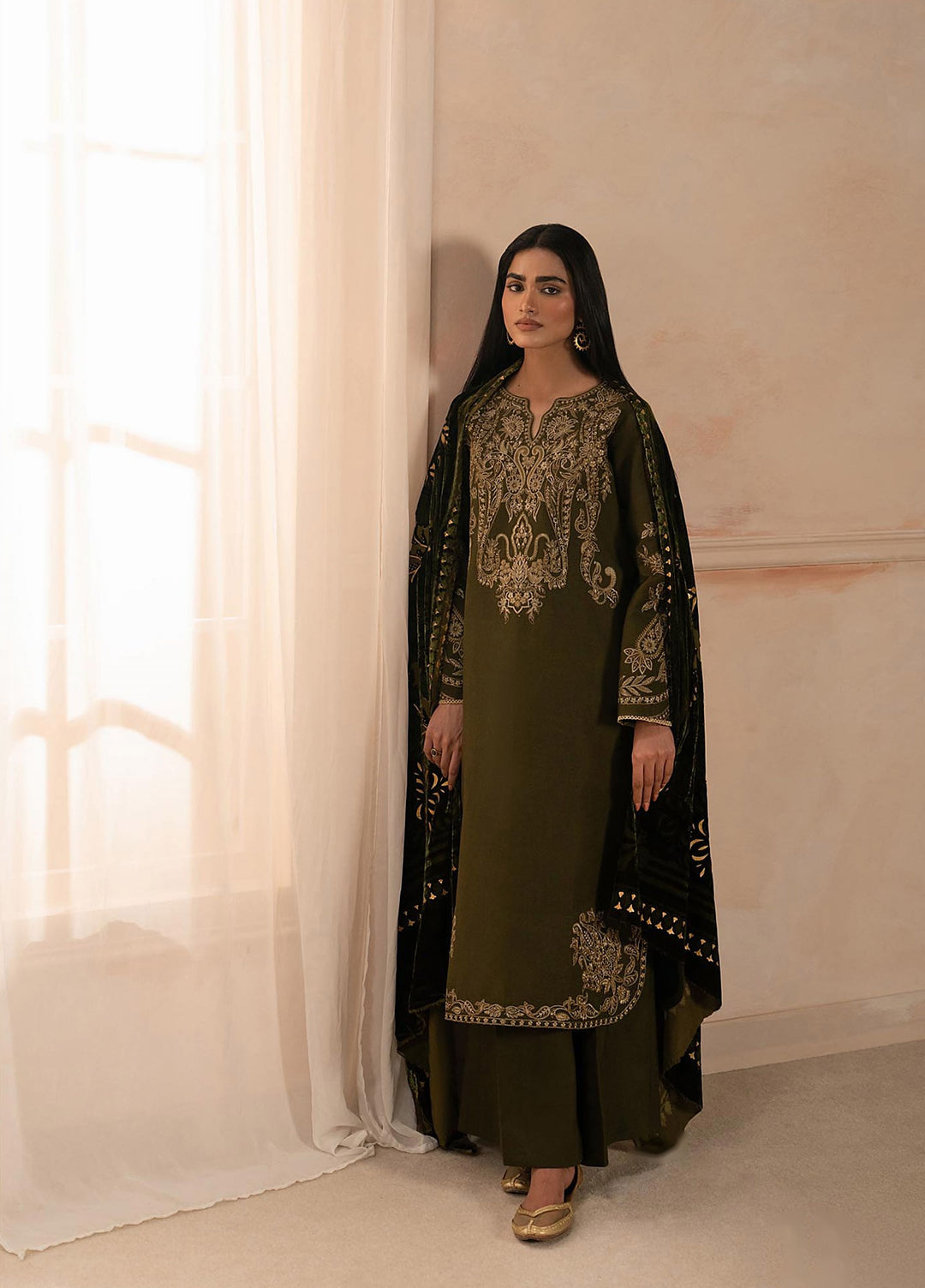 RajBari Exclusive Shawl Unstitched Embroidered Khaddar 3 Piece Suit RB26UES 12 - Winter Collection