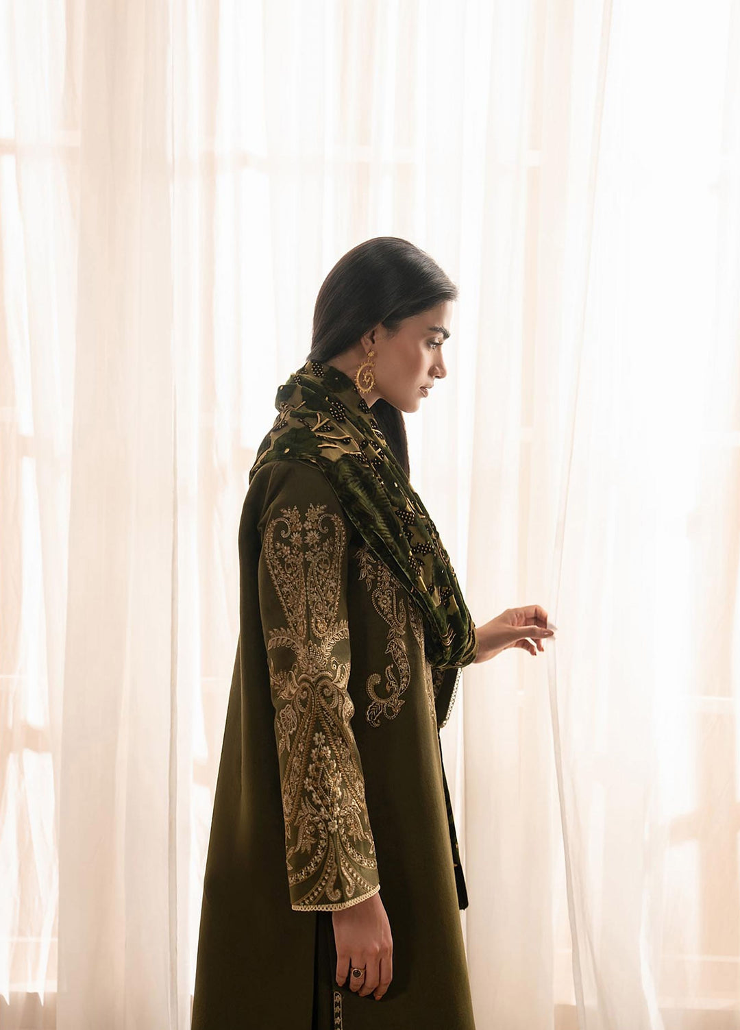 RajBari Exclusive Shawl Unstitched Embroidered Khaddar 3 Piece Suit RB26UES 12 - Winter Collection