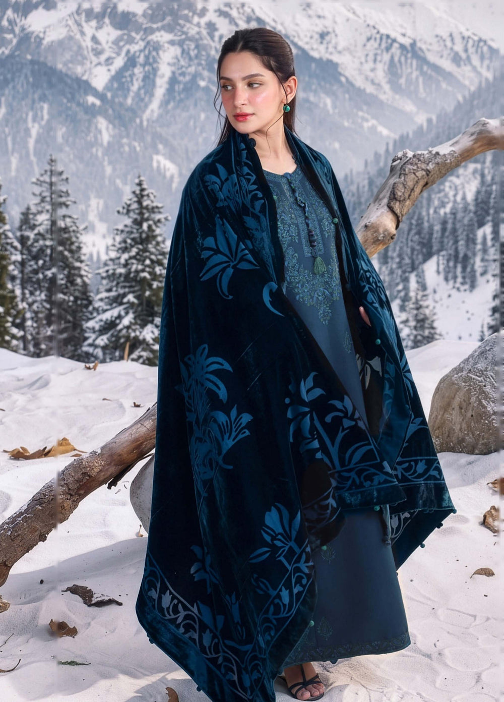 Carnation by Rang Rasiya Unstitched Embroidered Karandi 3 Piece Suit RR26UKW SEREIN - Winter Collection