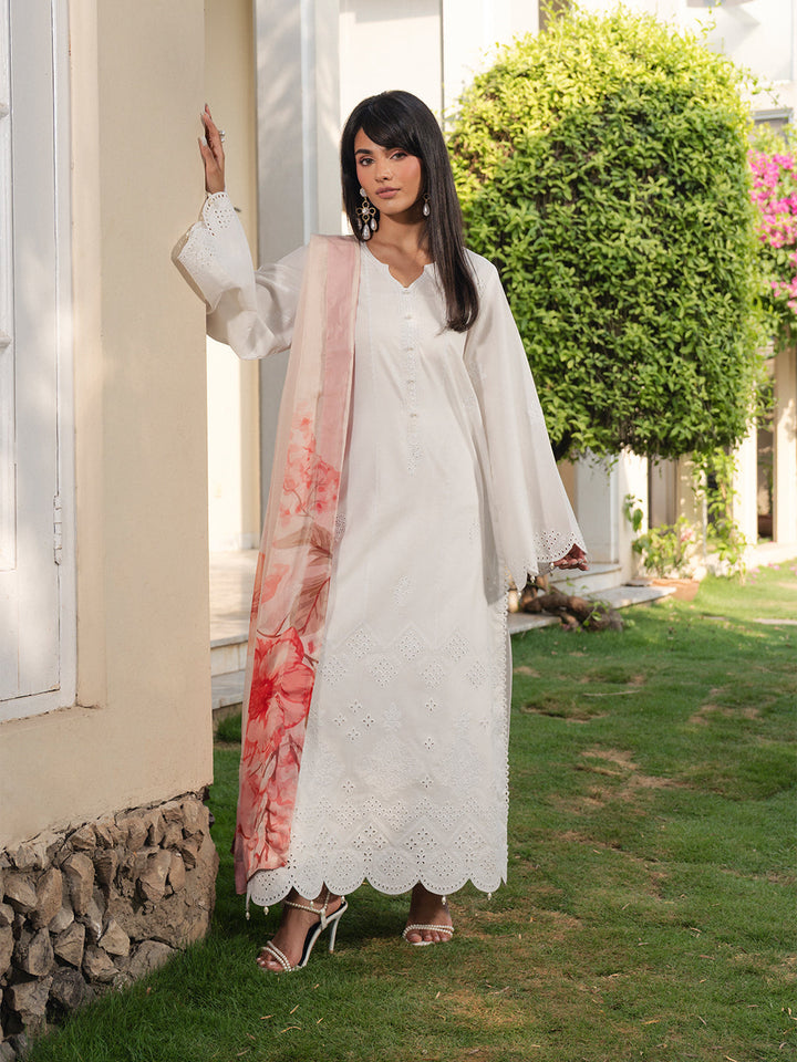 The Soft Hour by Yards Unstitched Embroidered Lawn 3 Piece Suit Elowen Casual Collection