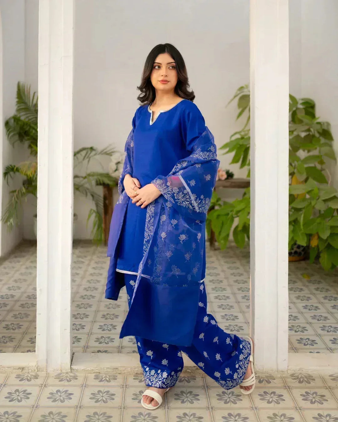 Zauk Women Printed Raw Silk 3 Piece Suit Royal Blue Farshi Shalwar Suit - Eid Collection