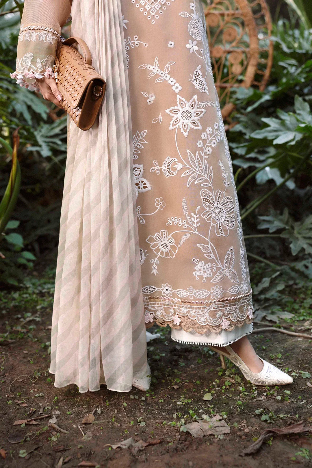 Sable Vogue Luxury Formals Unstitched Embroidered Swiss Voile 4 Piece Suit SL-01-26-V1 - Festive Collecion