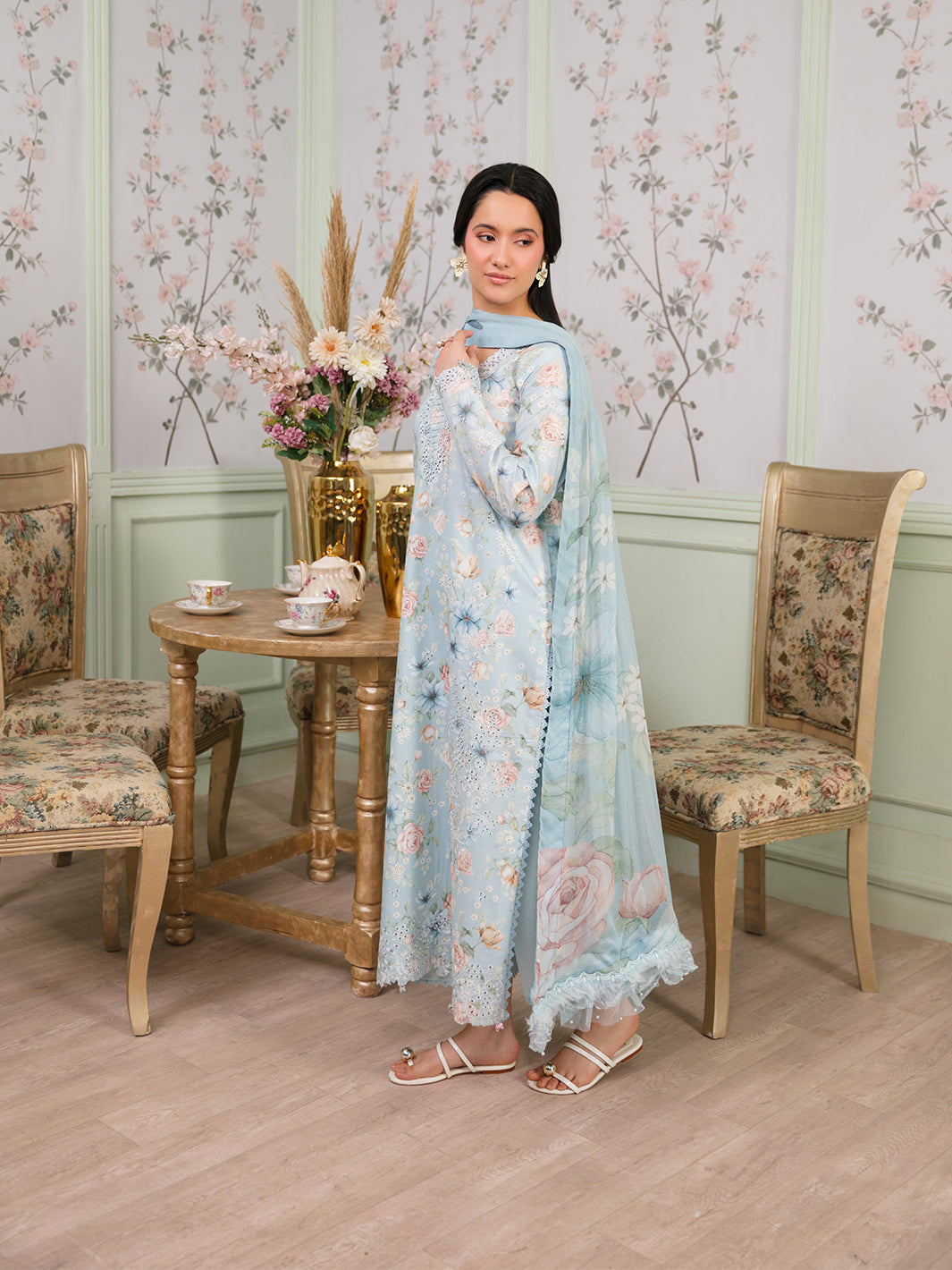 The Meetup by Yards Unstitched Embroidered Lawn 3 Piece Suit Stay a little longer Casual Collection