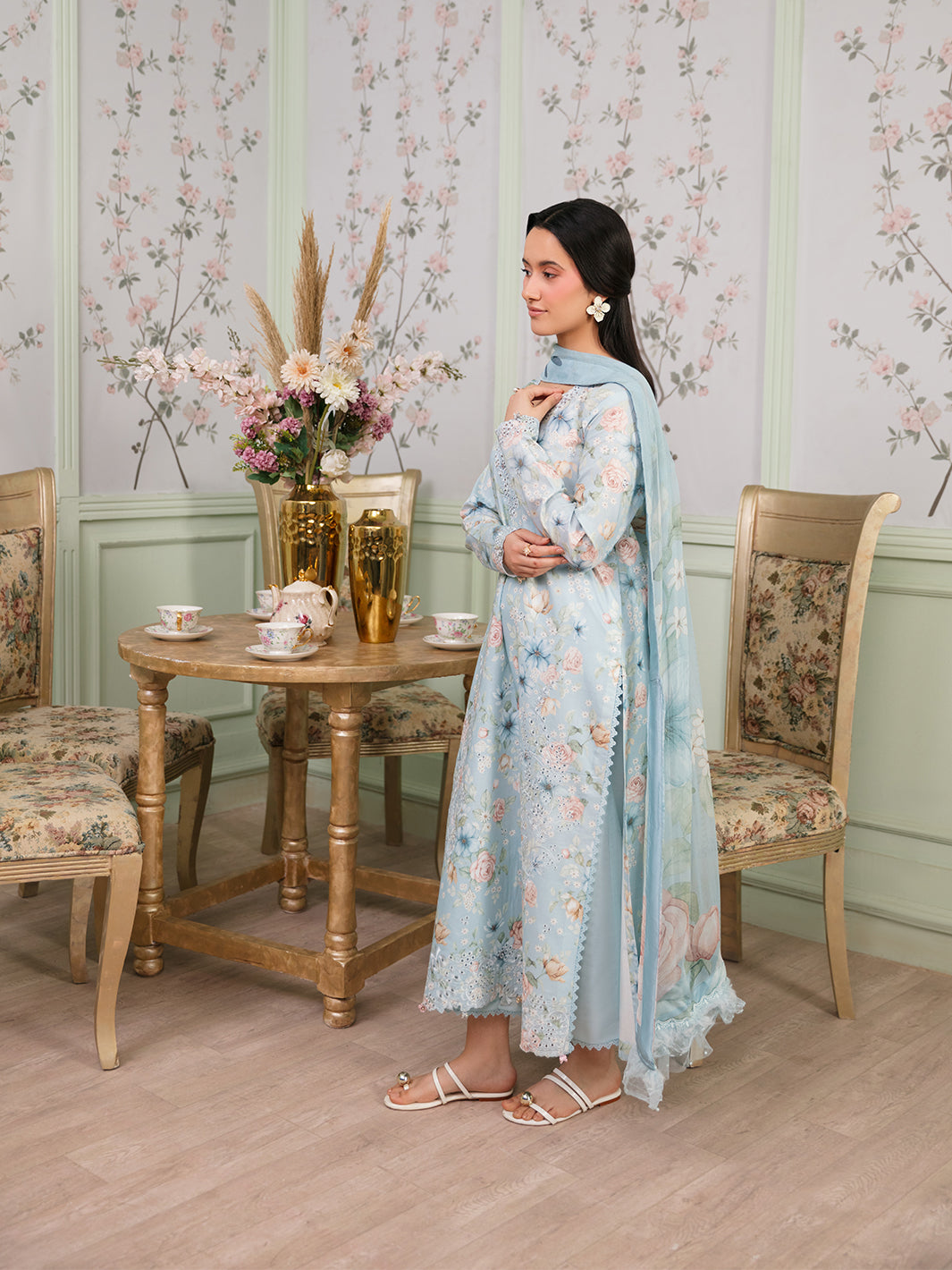 The Meetup by Yards Unstitched Embroidered Lawn 3 Piece Suit Stay a little longer Casual Collection