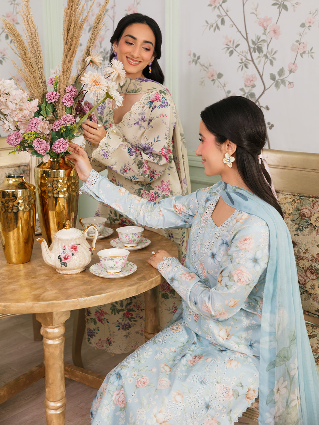 The Meetup by Yards Unstitched Embroidered Lawn 3 Piece Suit Stay a little longer Casual Collection