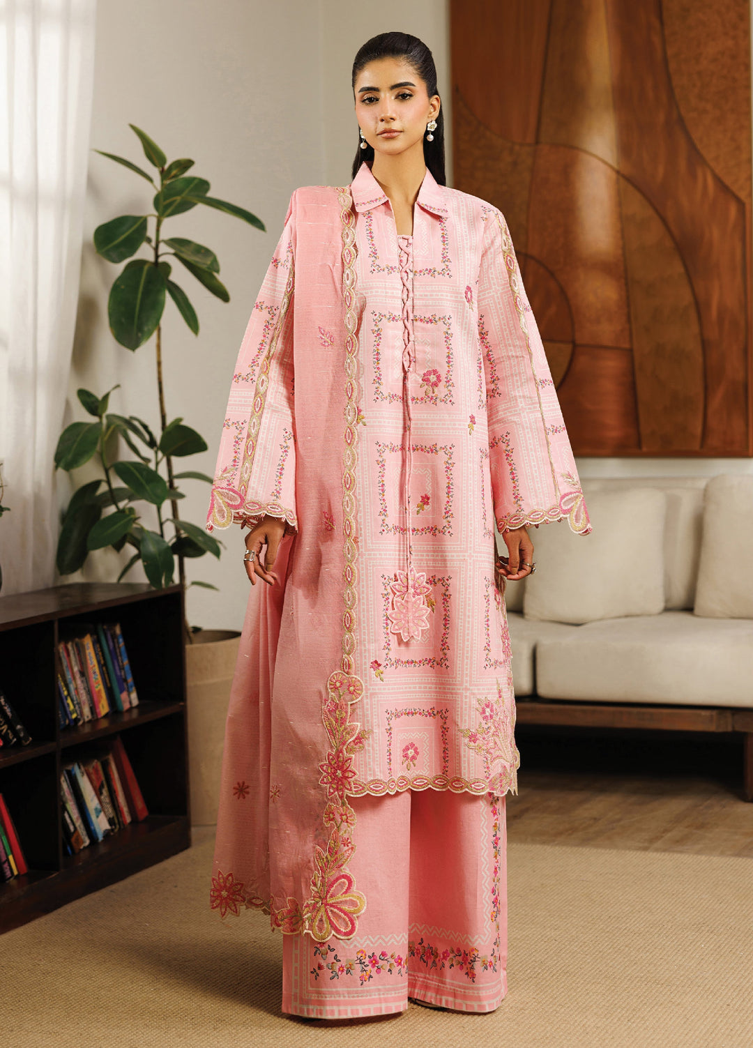 Leila by Mahnur Unstitched Embroidered Lawn 3 Piece Suit MN26ULL L-06 - Summer Collection