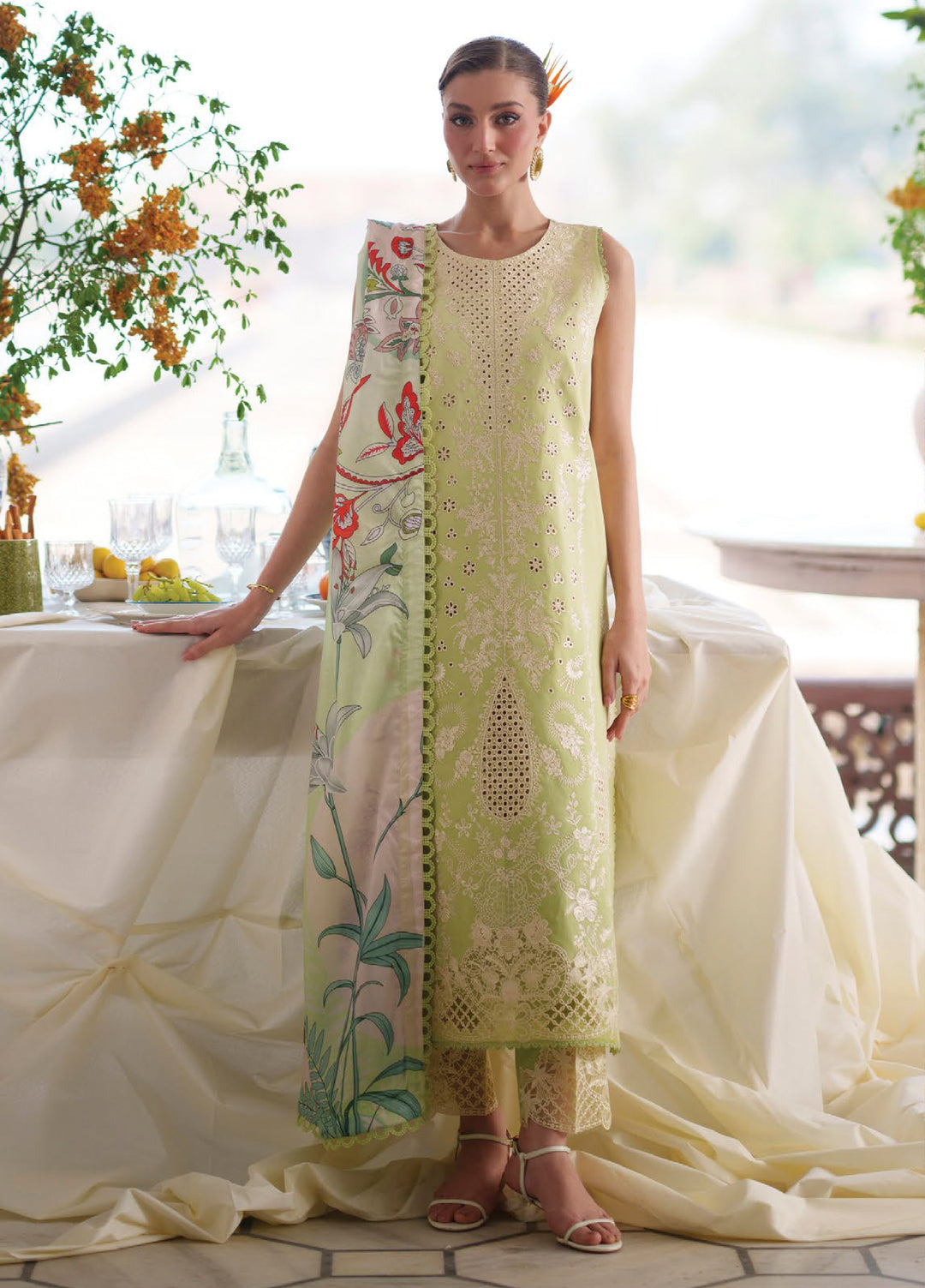 Nilofer by Mahnur Unstitched Embroidered Luxury Lawn 3 Piece Suit MN26ULN N-6 - Summer Collection