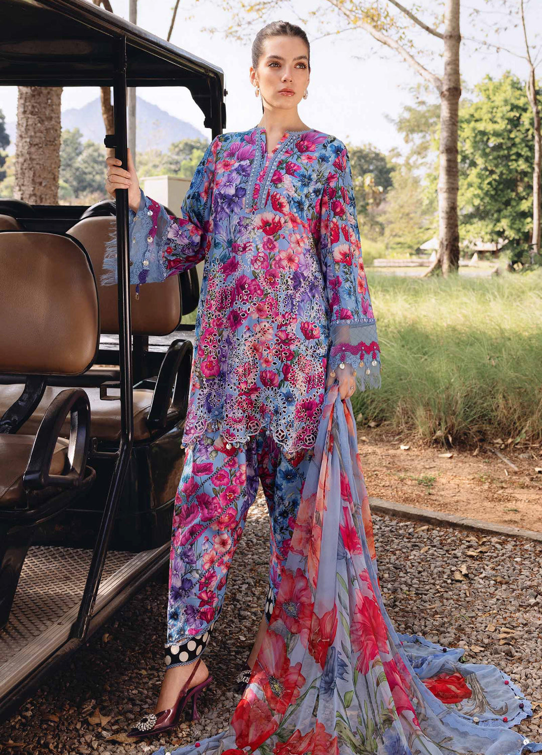 M Prints by Maria B Unstitched Printed Lawn 3 Piece Suit MB26UMP D-02 B - Summer Collection