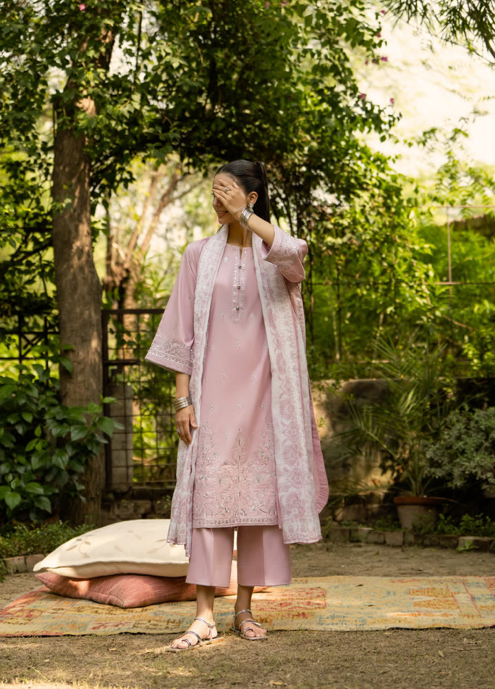 Rua by Casuallite Women Pret Premium Linen 3 Piece RUA-D03 - Winter Collection