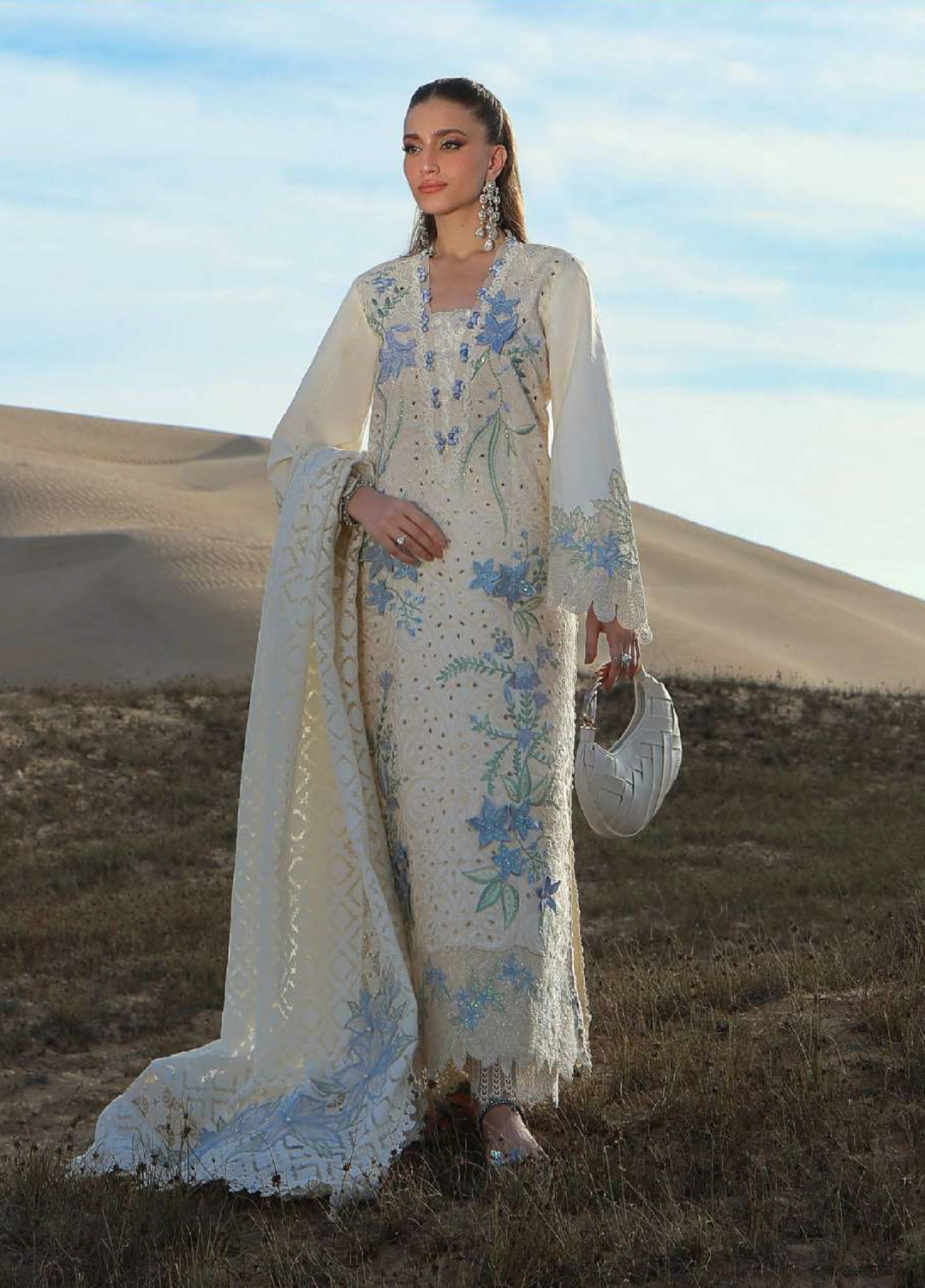 Rang Rasiya Premium Unstitched Embroidered Lawn 3 Piece Suit RR26UP D-16 Nooreh - Festive Collection