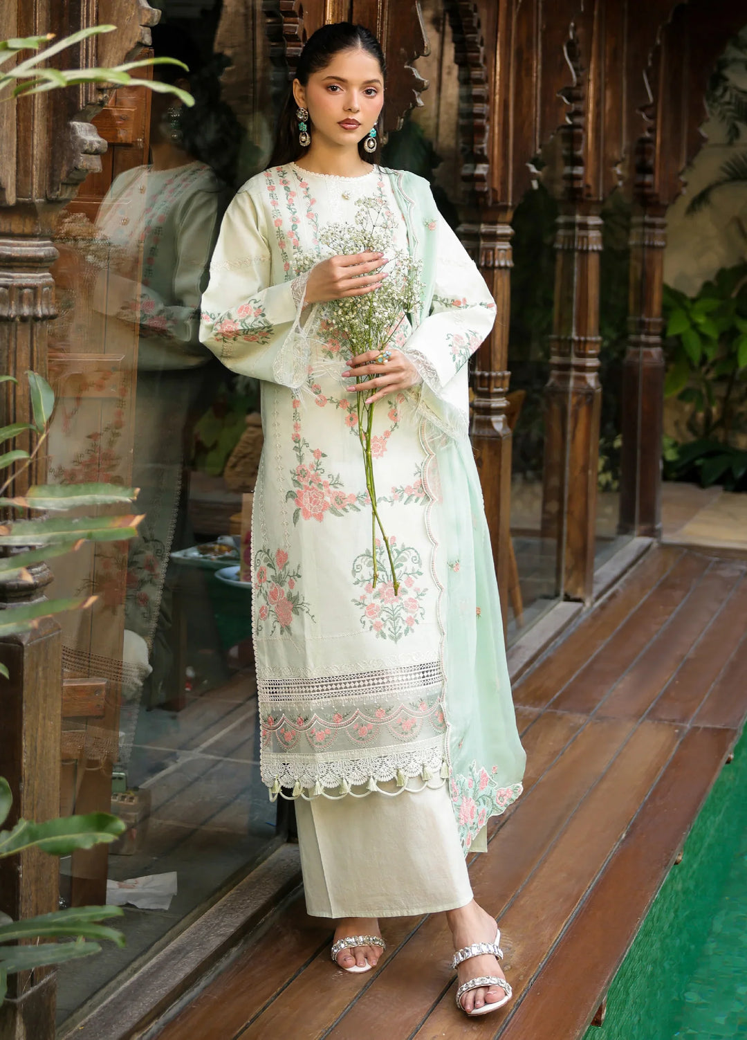 Shanaya by Mahnur Unstitched Embroidered Lawn 3 Piece Suit MN26USL SH-09 - Summer Collection