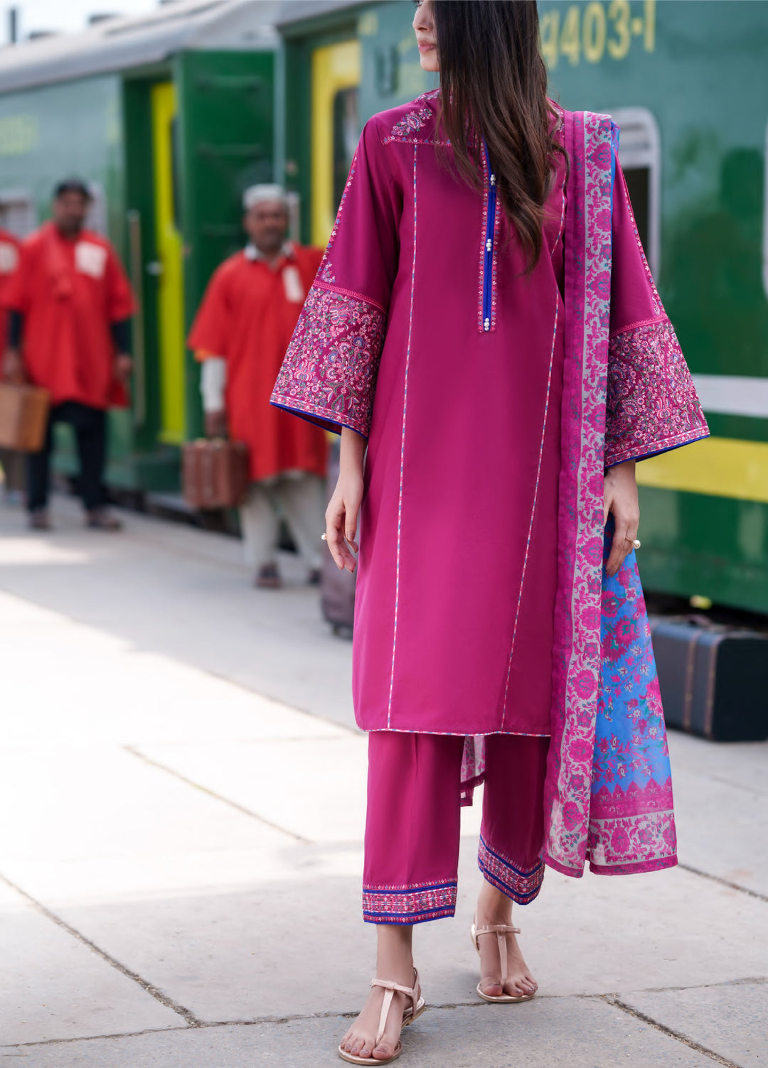 Safarnama by Casuallite RTW Embroidered Cotton Lawn 3 Piece CL26PSCL Roisin Bloom - Eid Collection