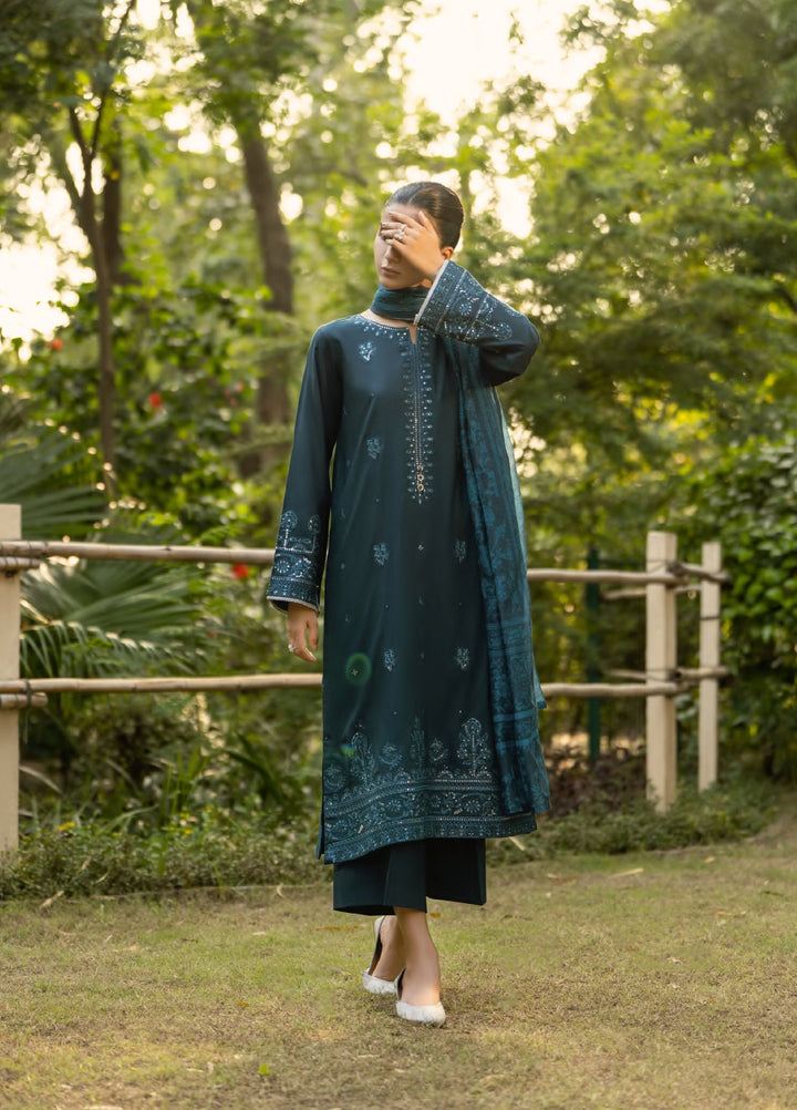 Rua by Casuallite Women Pret Premium Linen 3 Piece RUA-D02 - Winter Collection