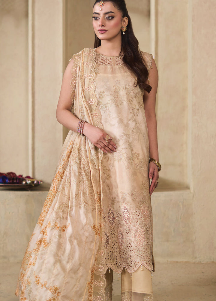 Applique Kari by Al Zohaib Unstitched Embroidered Lawn 3 Piece Suit AZ26AVI D-01 - Summer Collection