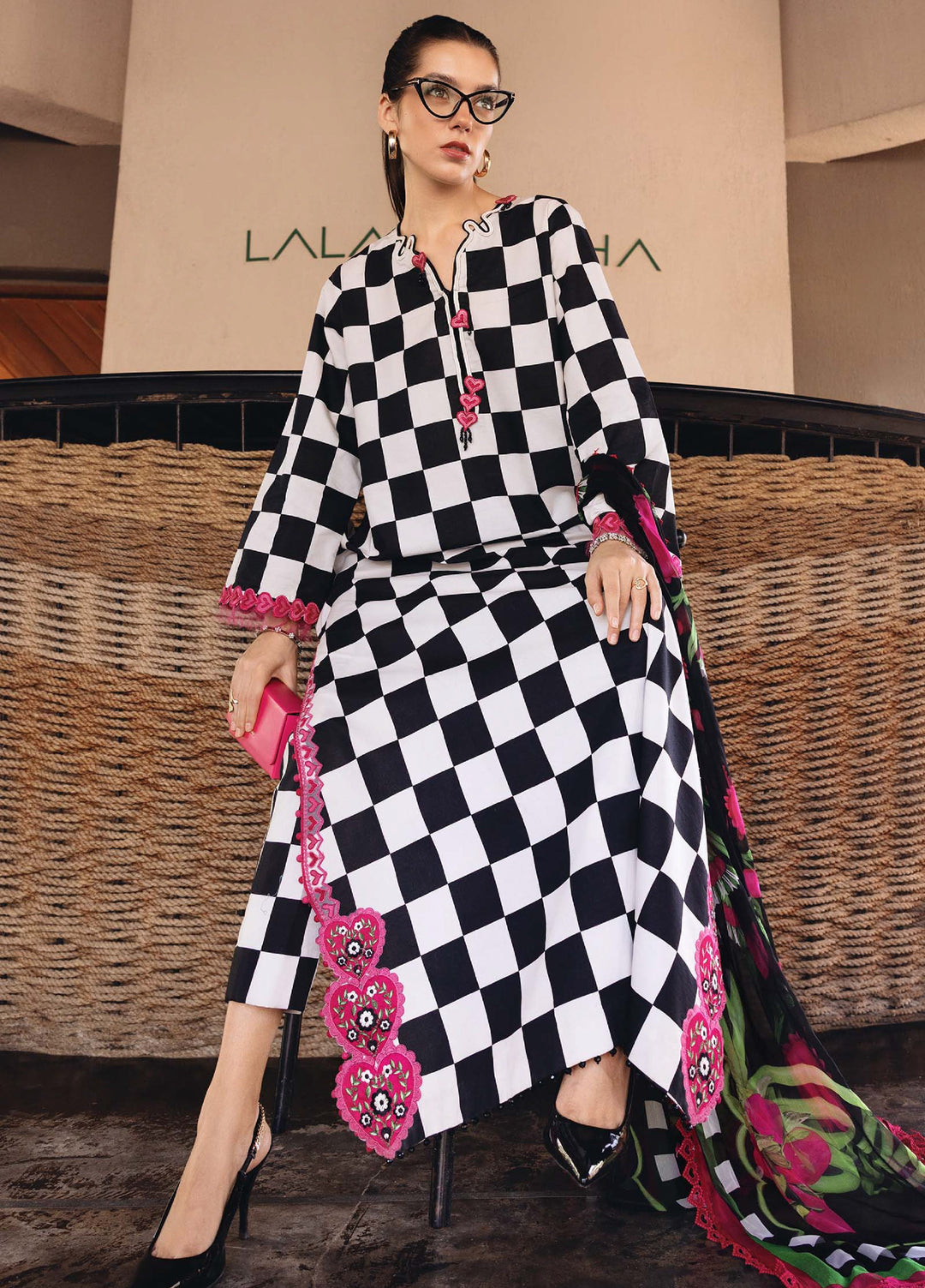 M Prints by Maria B Unstitched Printed Lawn 3 Piece Suit MB26UMP D-06 B - Summer Collection