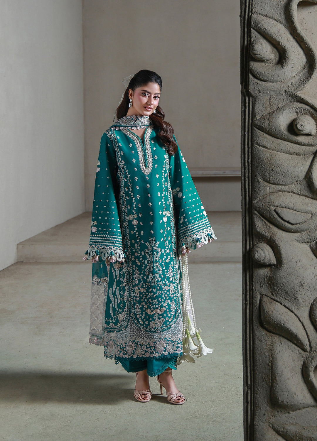 Saagar by Aabyaan Unstitched Embroidered Luxury Lawn 3 Piece Suit ABY26USL AL-7 Ayzel - Festive Collection