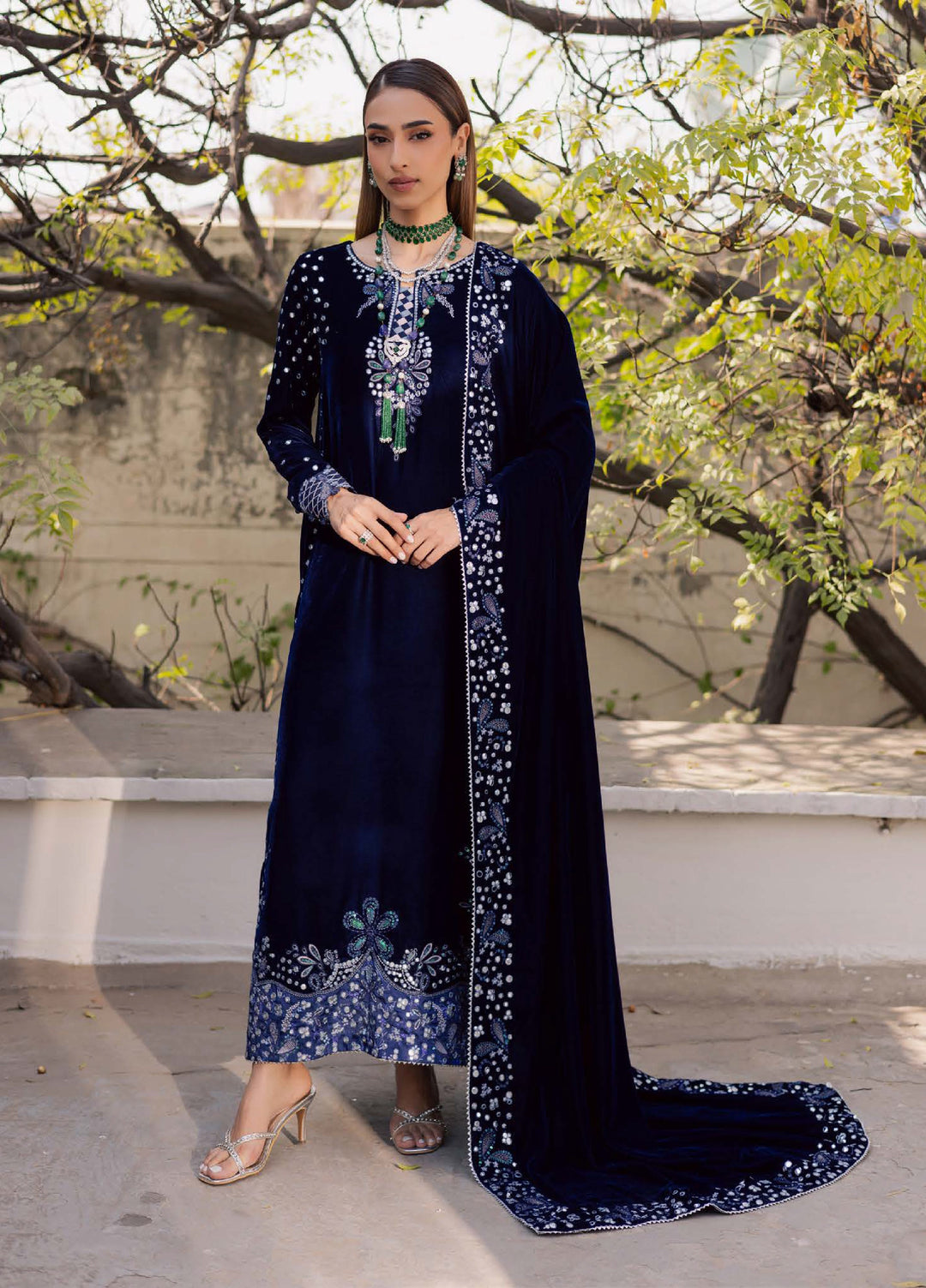 Nureh Maya Unstitched Velvet Embroidered 3 Piece Suits NU25MF NW-121 - Festive Collection