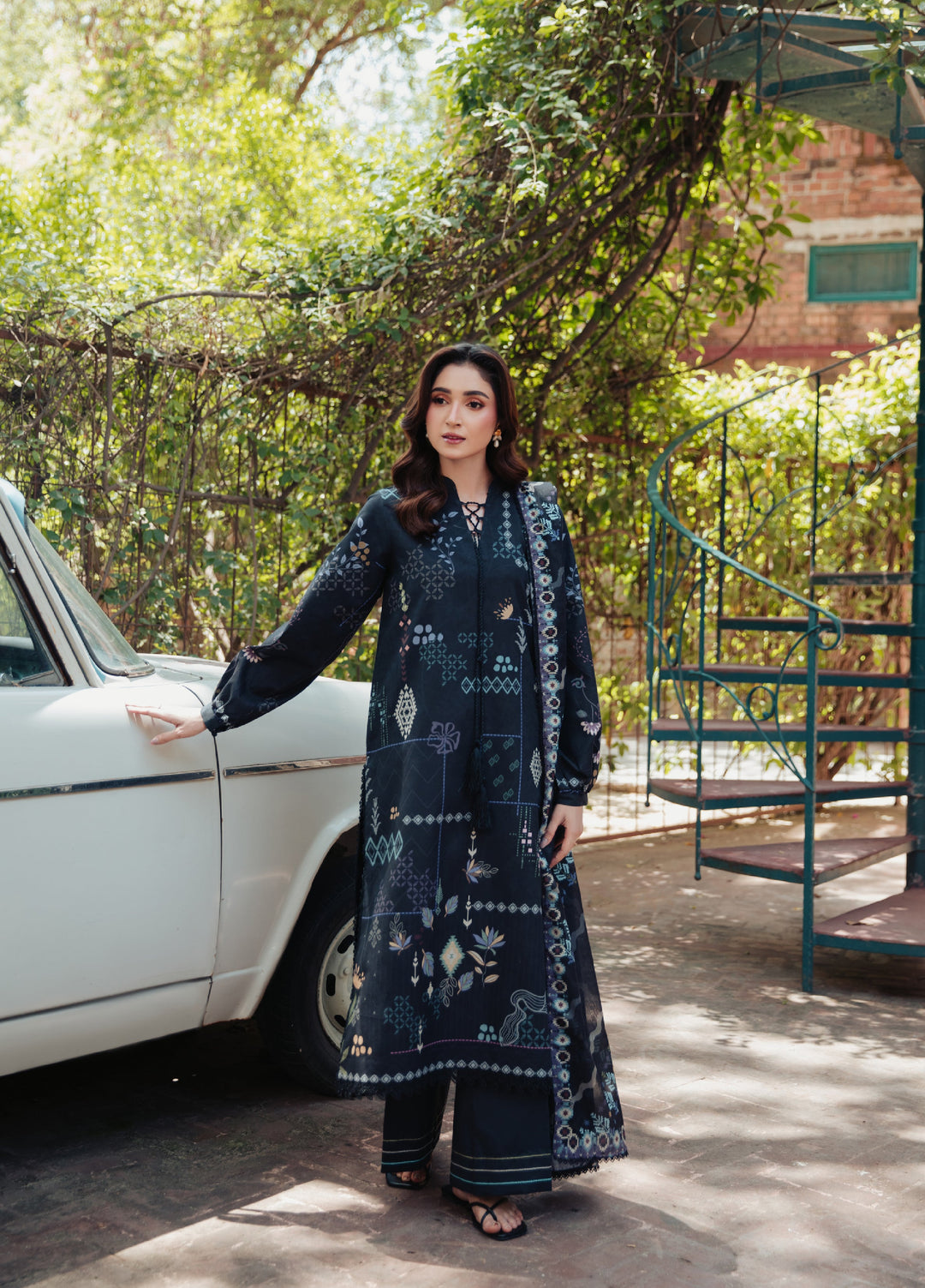 Zync by Florent Unstitched Printed Lawn 3 Piece Suit FL26ULE FZ-2 - Eid Collection
