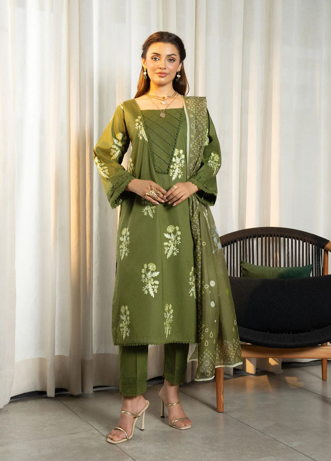 Solid Story by Panache Pret Solids Lawn 3 Piece Nerina