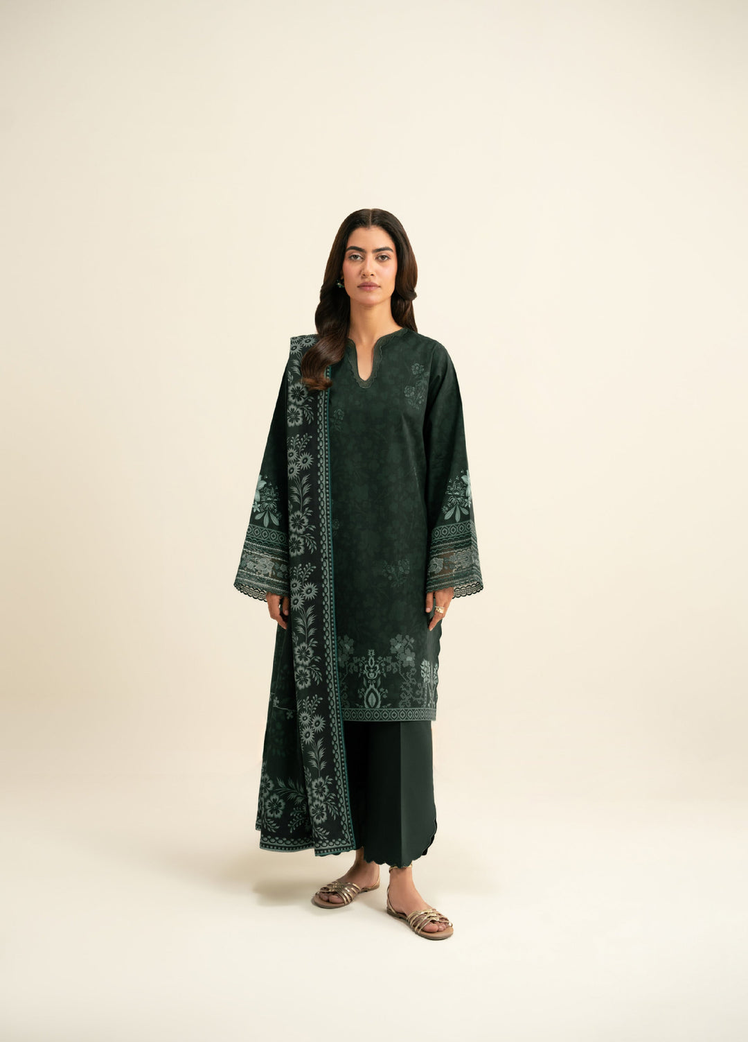 Seran Essentials Unstitched Printed Lawn 3 Piece Suit SN26UEL Zorin D-05 - Lawn Collection