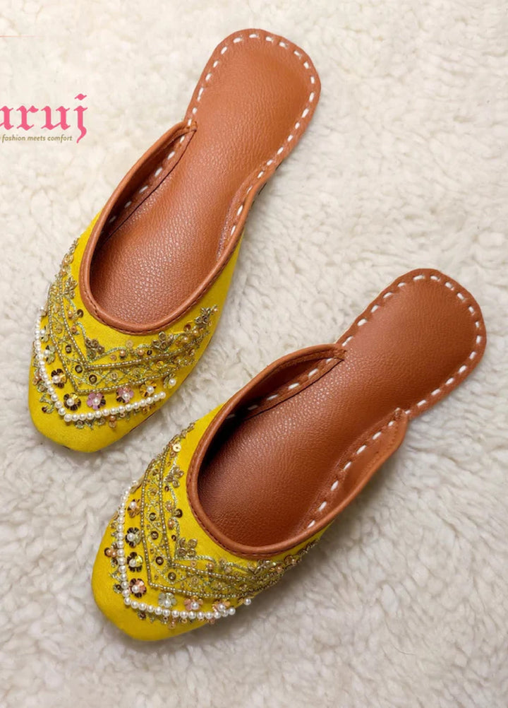 Zuruj Festive Style   Backless Khussay JU-167