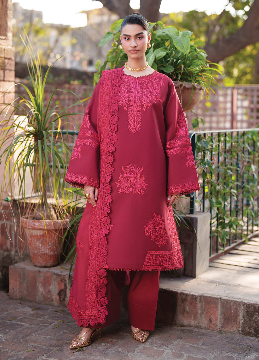 Fiona by Mahnur Unstitched Embroidered Lawn 3 Piece Suit MN26UFL F-07 - Summer Collection