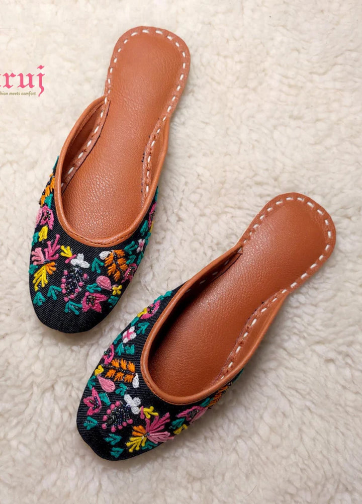 Zuruj Festive Style   Backless Khussay JU-158