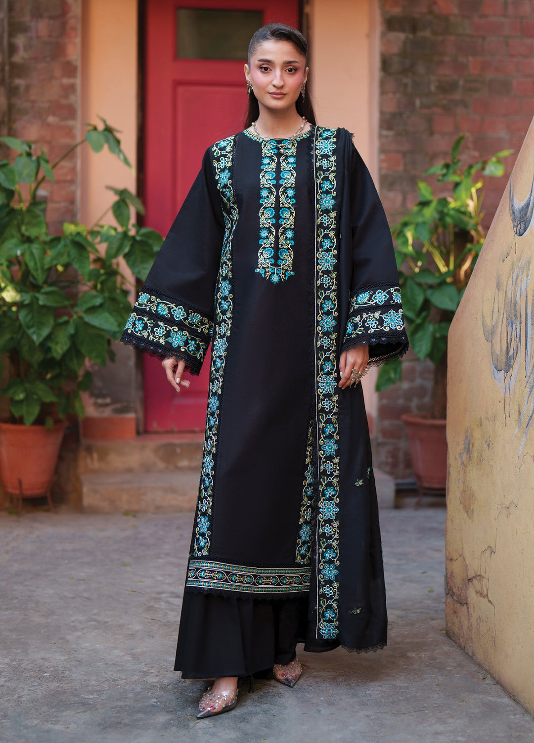 Fiona by Mahnur Unstitched Embroidered Lawn 3 Piece Suit MN26UFL F-11 - Summer Collection