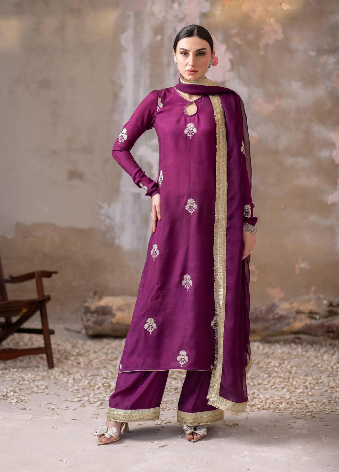 Dareecha by Daak RTW Embroidered Cotton Silk 3 Piece Suit ZKS-P ZARMINA ZKS-P - Festive Collection
