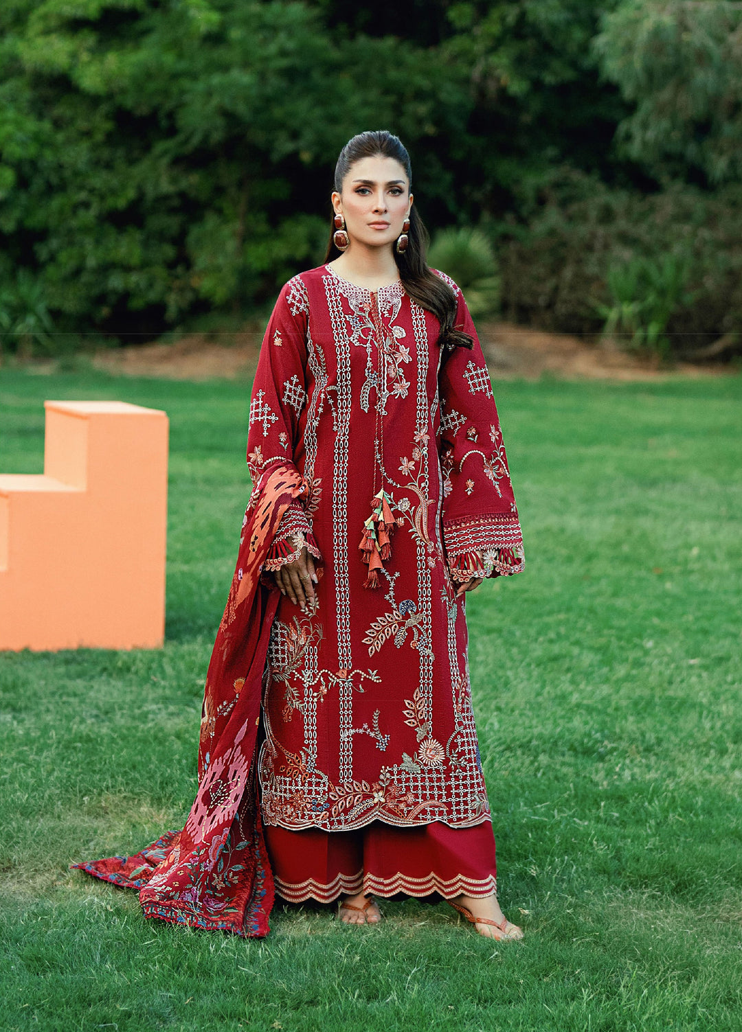Florent Unstitched Embroidered Lawn 3 Piece Suit FL26ULE FEF-7A - Eid Collection