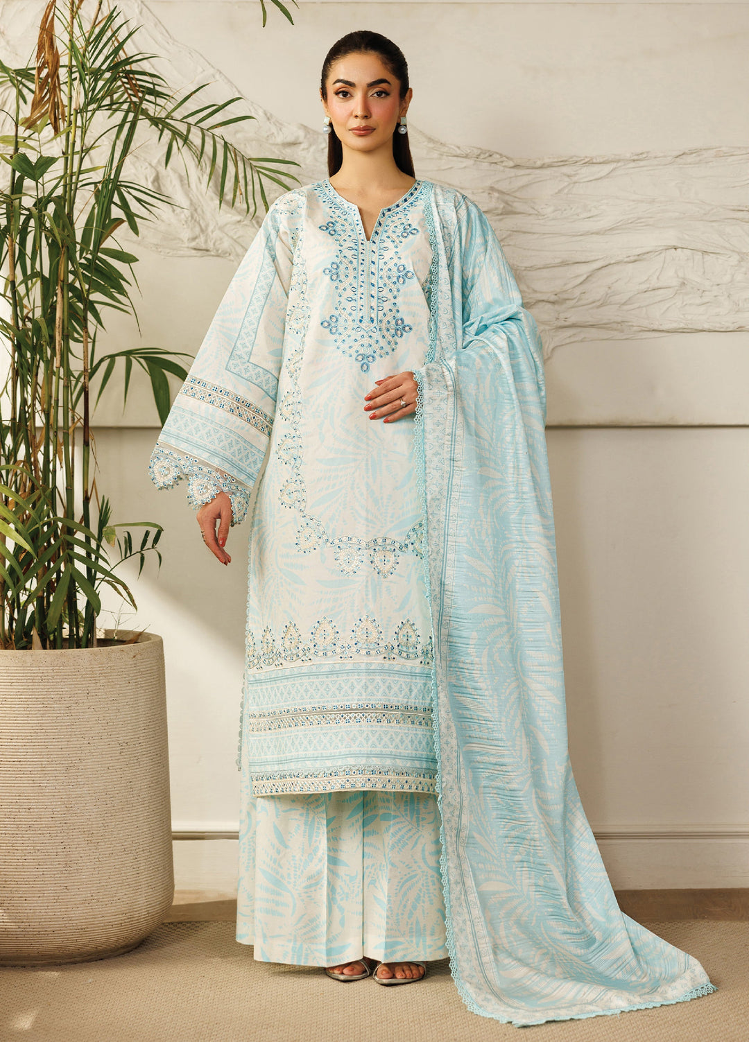 Leila by Mahnur Unstitched Embroidered Lawn 3 Piece Suit MN26ULL L-10 - Summer Collection
