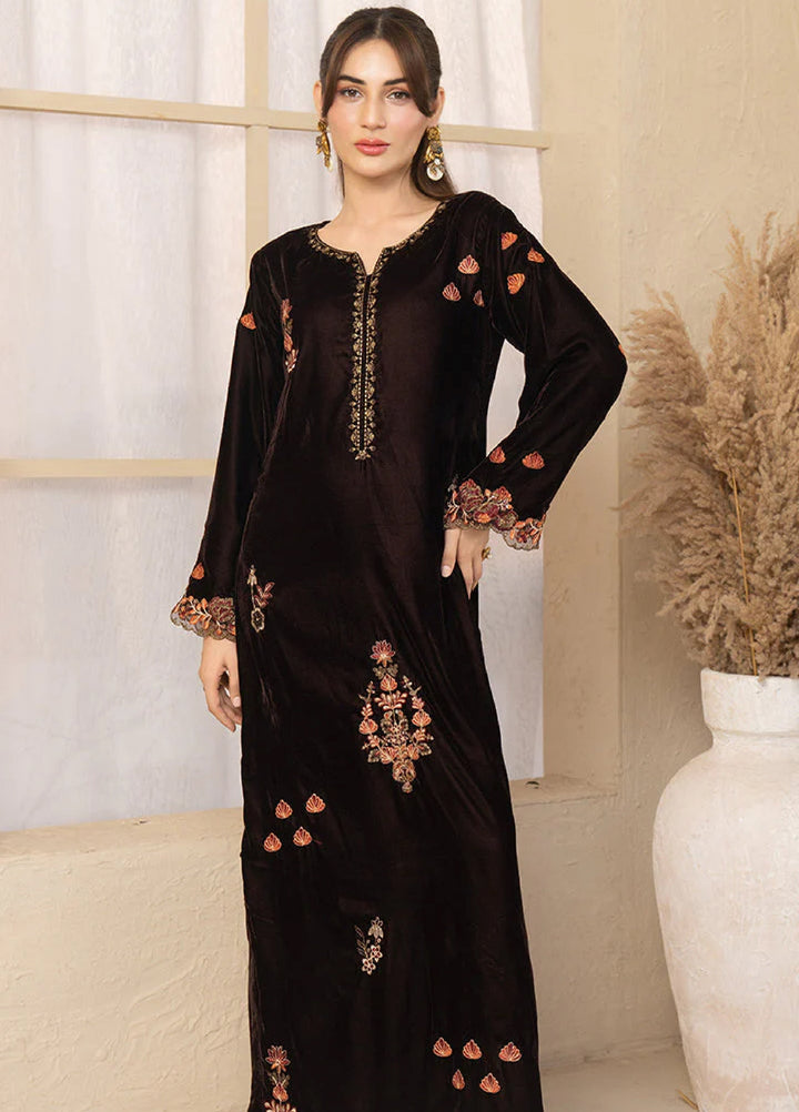 Winter Hues by Naayas Women Pret Embroidered Kaftan Velvet Jardin - Winter Collection